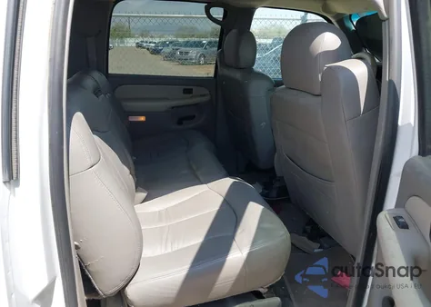 2000 Chevrolet Suburban 1500 Ls из США, поврежденный, VIN 3GNFK16T1YG224162